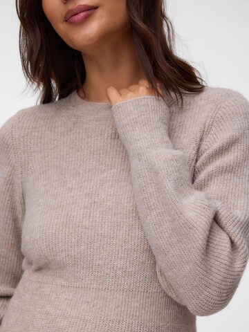 Vero Moda Maternity - Vestido de punto 'VMMangalina' en beige