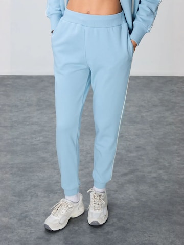 Tommy Life Joggingpak in Blauw