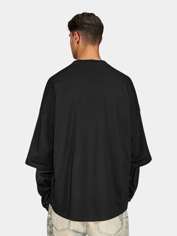 Maglietta 'UNDERLAY T-shirt - T17594' di Made By Society in nero