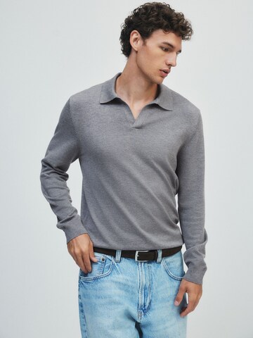 The Set Pullover in Grau