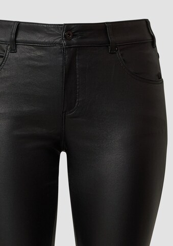 QS Regular Hose in Schwarz