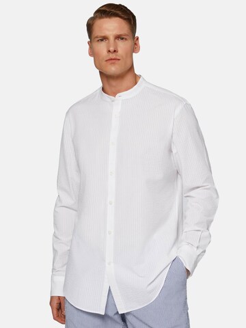 Coupe regular Chemise Boggi Milano en blanc : devant