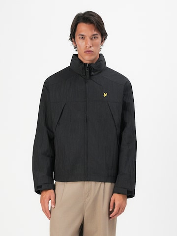 Lyle & Scott Between-season jacket 'Fold Away' in Black: front