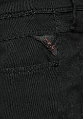 REPLAY Regular Jeans in Schwarz