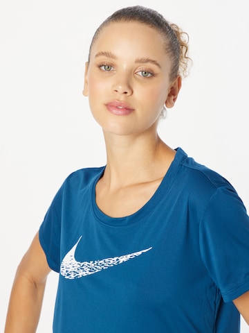 NIKE Функционална тениска 'SWOOSH' в синьо