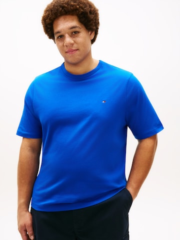 T-Shirt 'ESS SEASONAL' Tommy Hilfiger Big & Tall en bleu : devant
