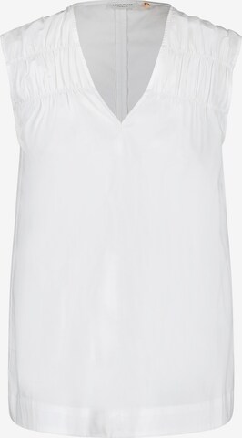 GERRY WEBER Blouse in White: front