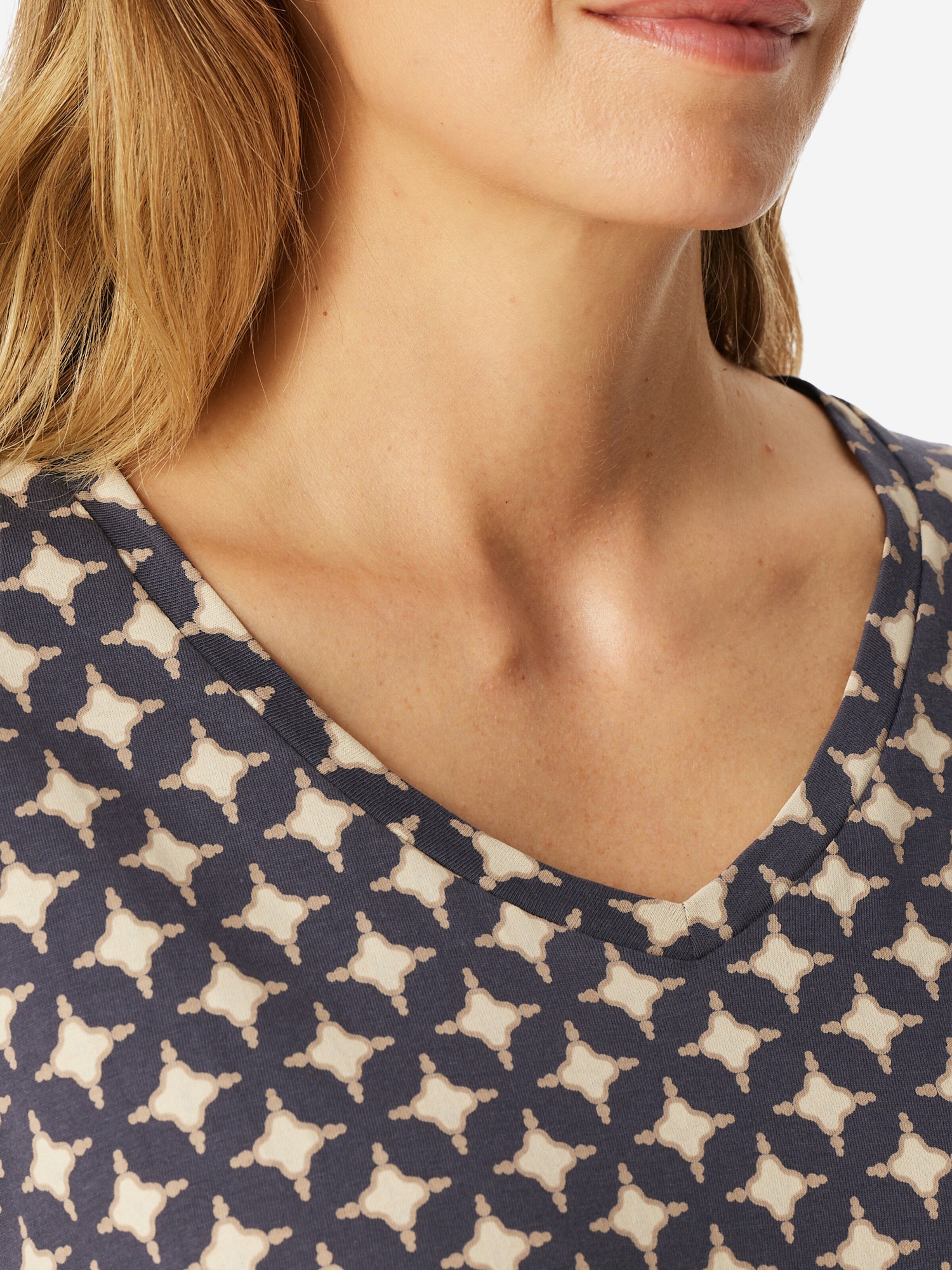 SCHIESSER - Camiseta de noche ' Comfort Essentials ' en gris