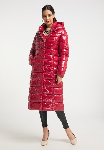 Cappotto invernale di faina in rosso