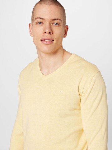 Coupe regular Pull-over TOM TAILOR en jaune