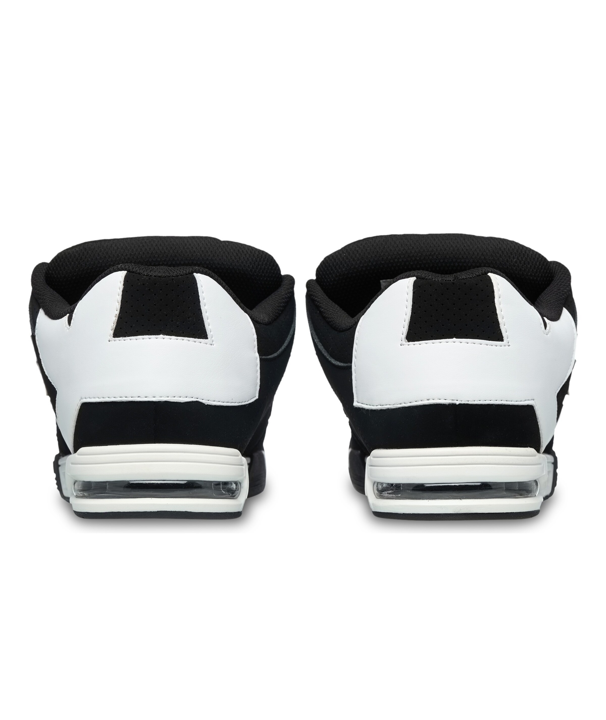 DC Shoes Sneakers in Black