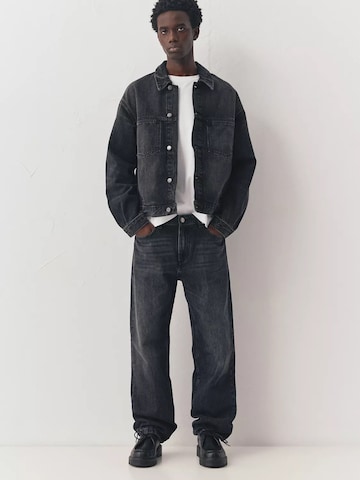 Pull&Bear Baggy Farkut värissä musta