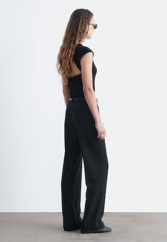 & Other Stories Loose fit Pleated Pants in Black
