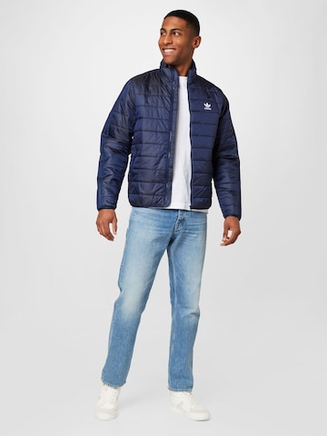 ADIDAS ORIGINALSPrijelazna jakna 'Padded Stand Collar ' - plava boja