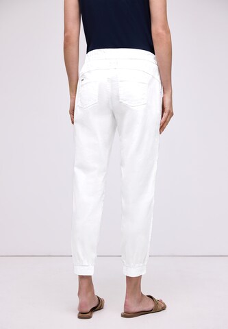 STREET ONE Slim fit Pants in White
