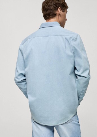 MANGO MAN Regular fit Button Up Shirt in Blue