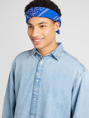 Coupe regular Chemise WEEKDAY en bleu