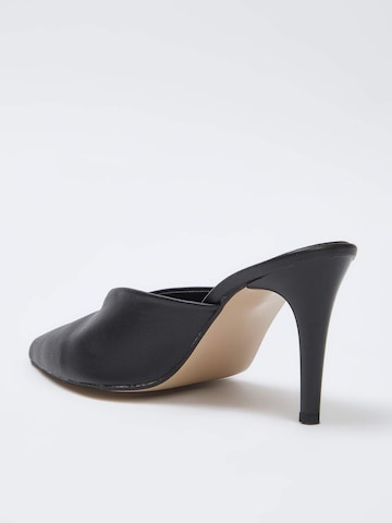 Saboți de la Trendyol pe negru