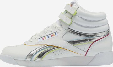 Reebok Classics High-Top Sneakers 'Freestyle' in White: front