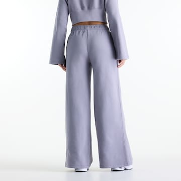 new balance Wide leg Broek 'Brushed Coastal Fleece Pant' in Grijs