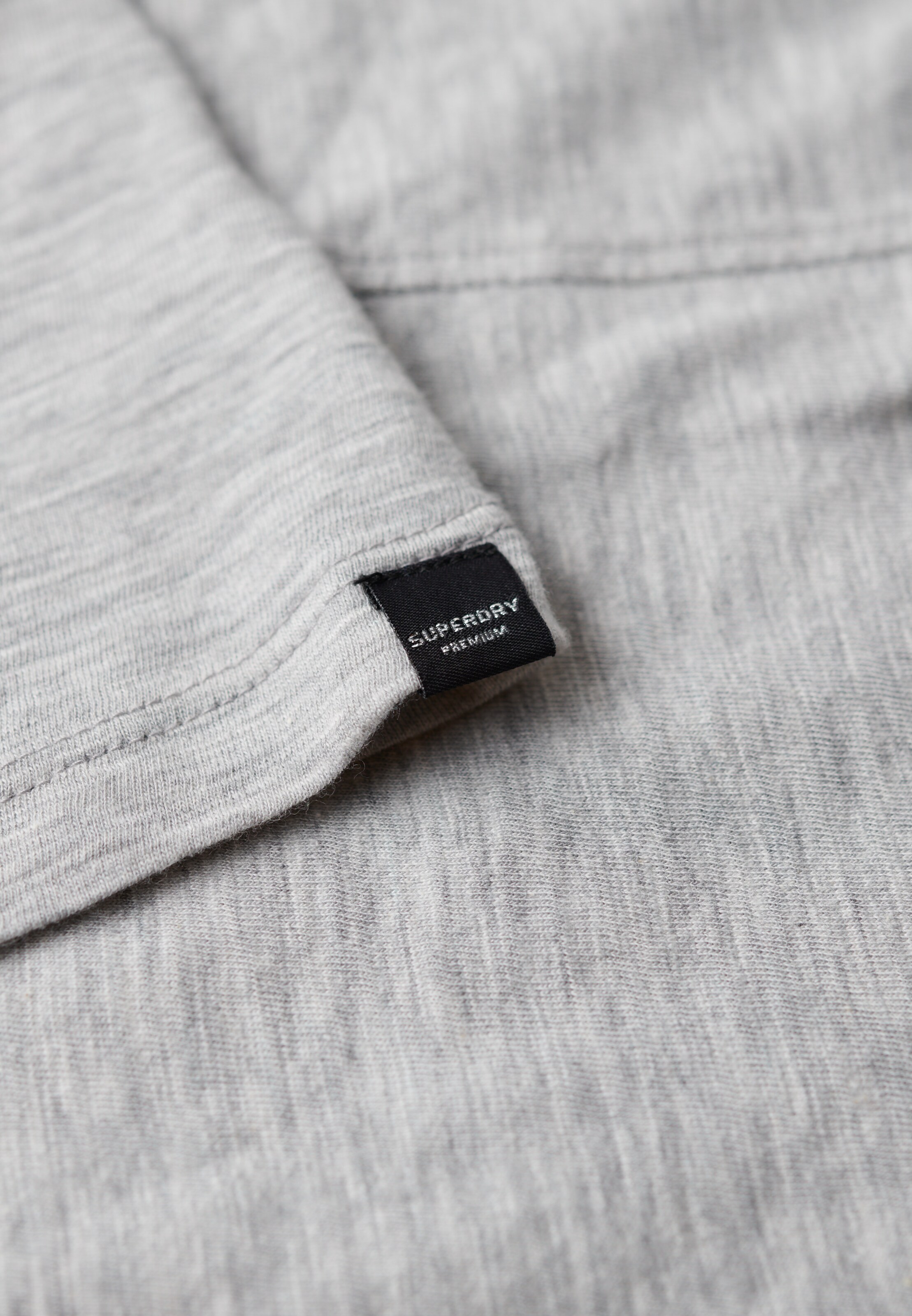 Superdry Tričko - Sivá