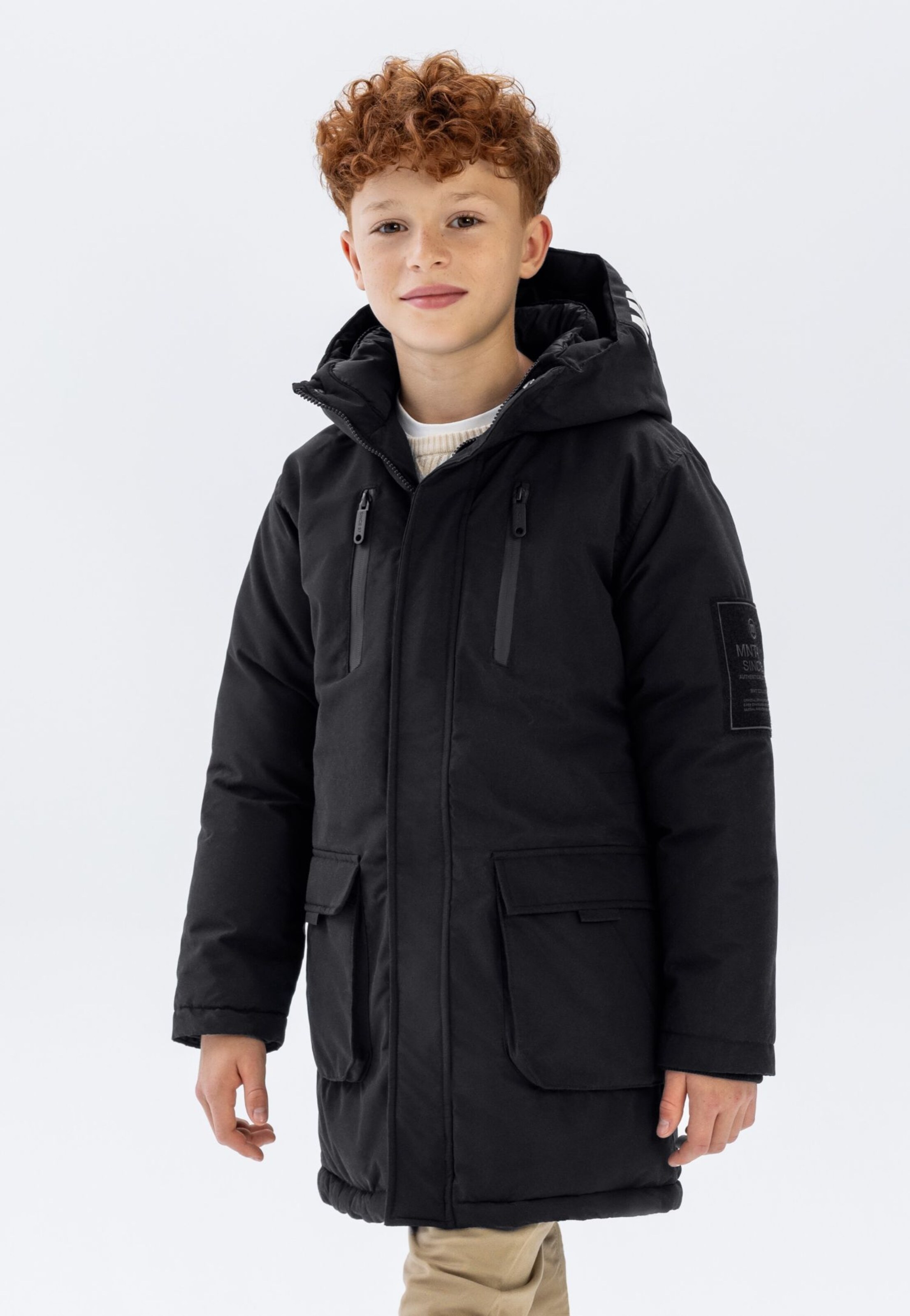 Giacca invernale di MINOTI in nero: frontale