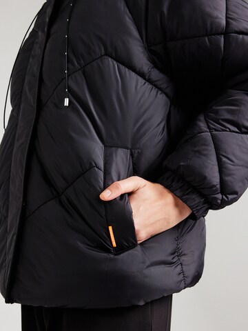 QS Jacke in Schwarz