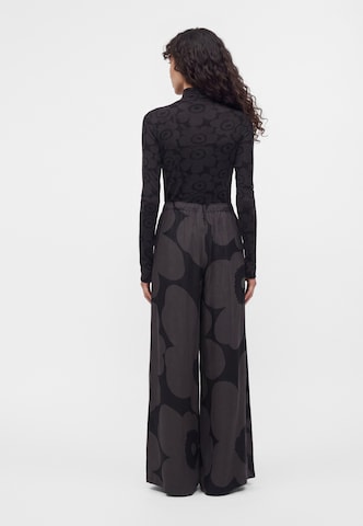 Marimekko Wide leg Broek 'KAAKKOIS' in Grijs