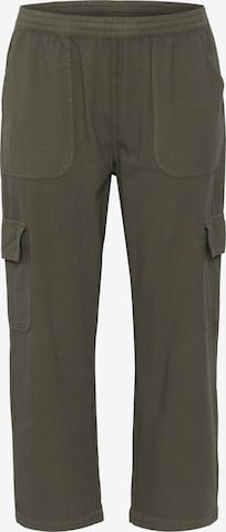 KAFFE CURVE Loose fit Trousers 'Nana' in Green: front