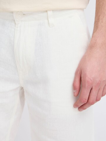 BLEND - regular Pantalón en blanco