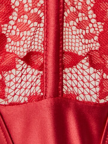 Hunkemöller Стринги 'Emmeline' в Красный