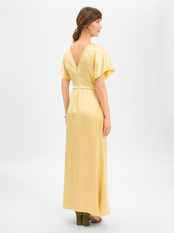 Marie Lund Avondjurk in Wit