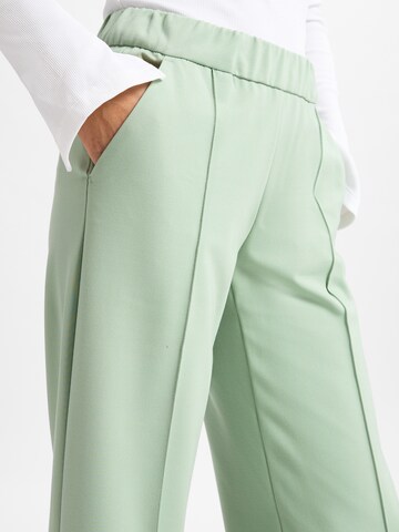 BRAX Wide Leg Bundfaltenhose 'Maine' in Grün