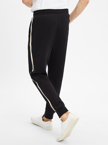 EA7 Emporio Armani Regular Broek in Zwart