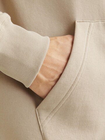 JACK & JONES Sweatshirt i beige