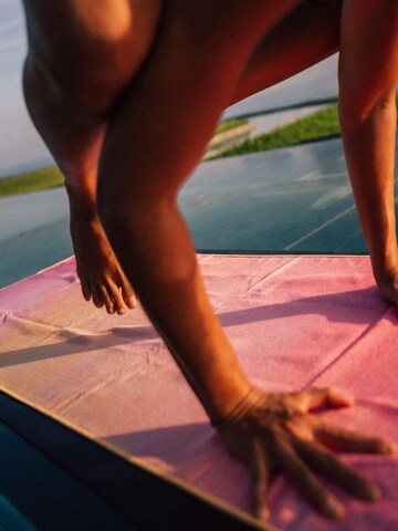 woodsandwaves Matte 'Peaceful Heaven' in Pink