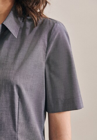 Camicia da donna 'Schwarze Rose' di SEIDENSTICKER in grigio