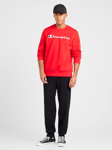 Felpa di Champion Authentic Athletic Apparel in rosso