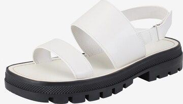 Ekonika Sandals in White: front