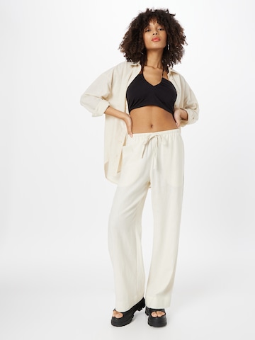 WEEKDAY Loose fit Pants 'Mia' in White