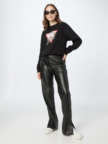 GUESS Sweatshirt in Schwarz