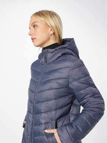 4F Outdoorový kabát – modrá
