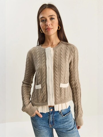 Giacchetta di Bianco Lucci in beige: frontale