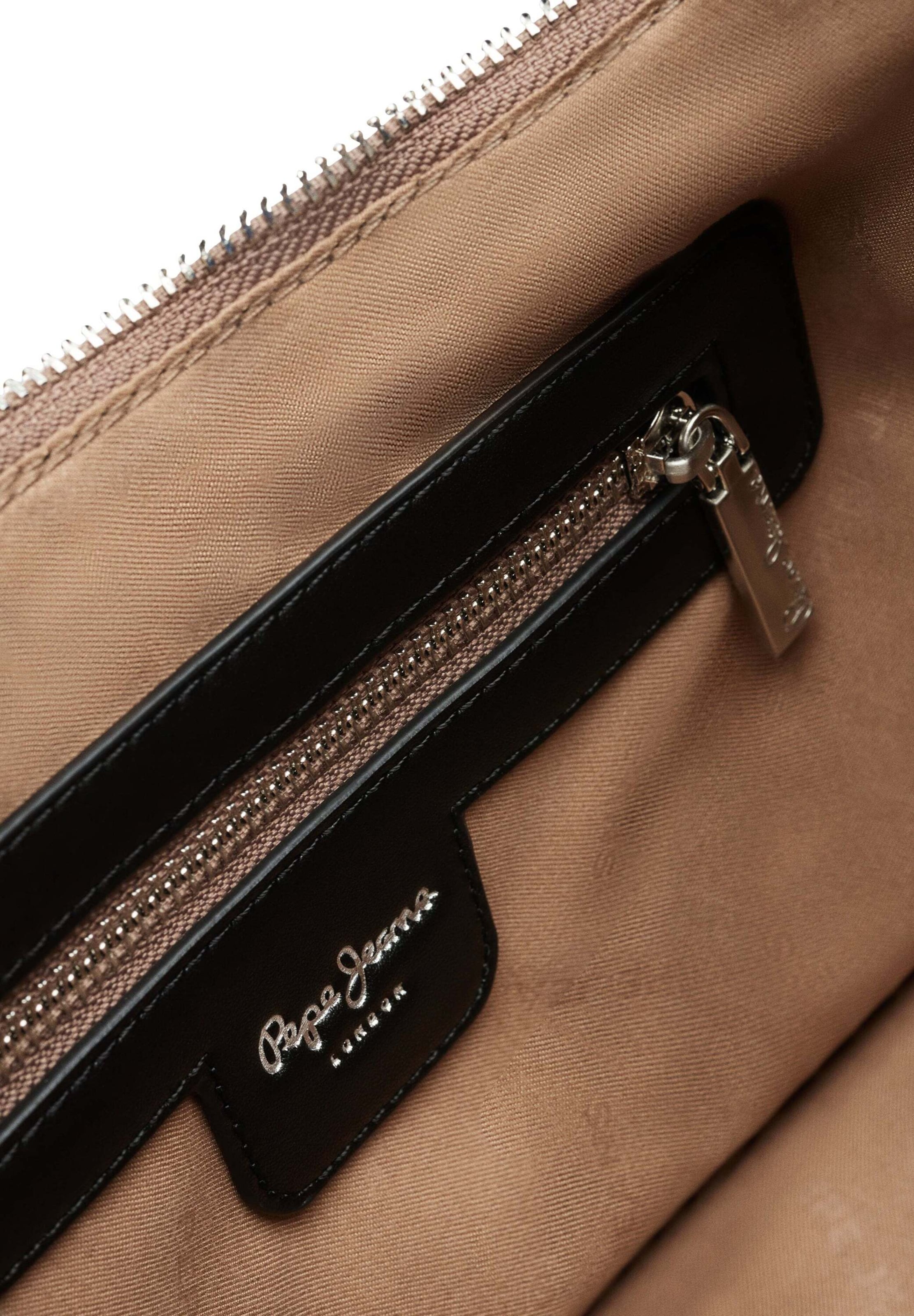 Pepe Jeans - Bolso de hombro 'Izelvia' en beige