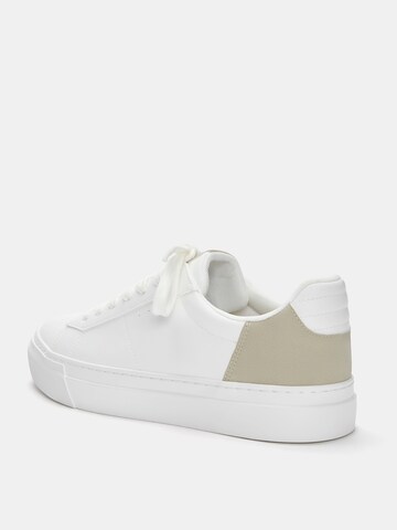 Pull&Bear Platform trainers in White