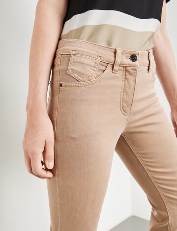 GERRY WEBER Regular Jeans in Beige