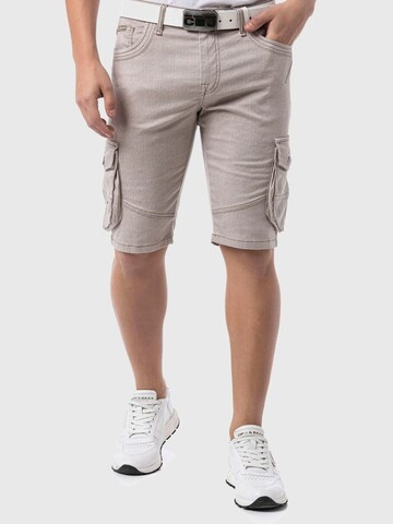 CIPO & BAXX Regular Cargo trousers in Beige: front