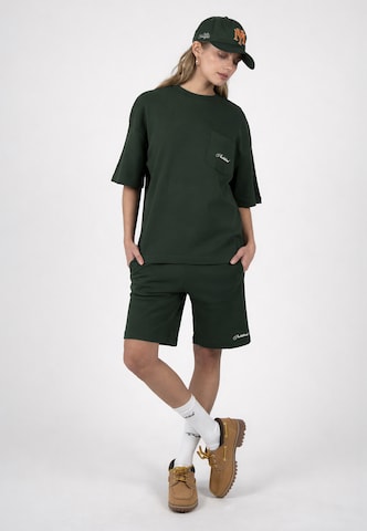 Loosefit Pantalon 'Lazy Riviera' Prohibited en vert