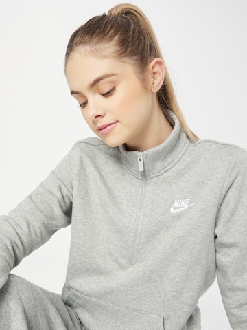 Sweat-shirt Nike Sportswear en gris