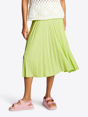 Rich & Royal Skirt in Green